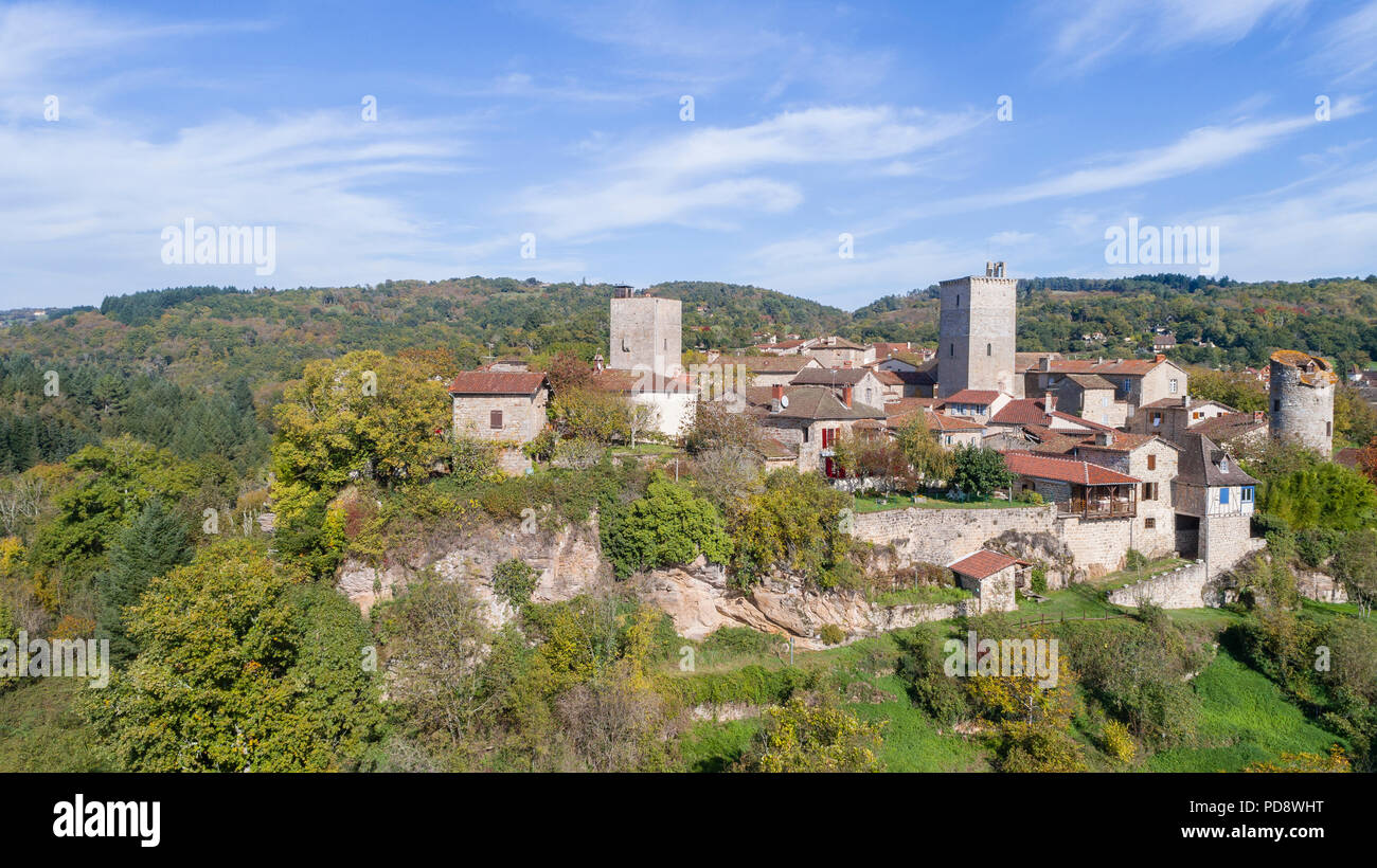 Francia, Lot, Cardaillac, etichettati Les Plus Beaux Villages de France (i più bei villaggi di Francia), panoramica sul villaggio medievale (antenna Foto Stock