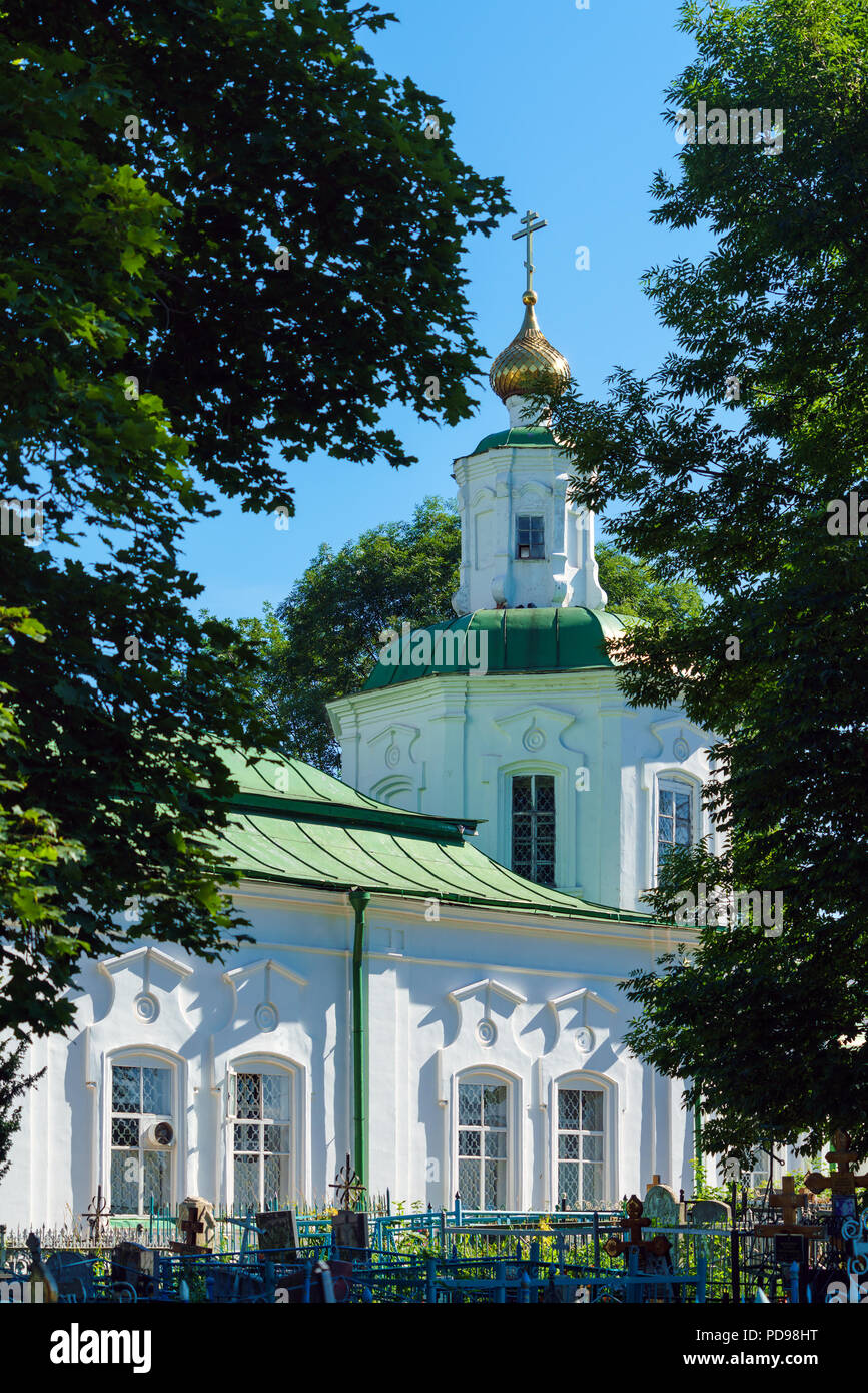 Chiesa ortodossa del XVIII secolo in stile barocco in una piccola città provinciale, Venev, Tula Regione, Russia Foto Stock