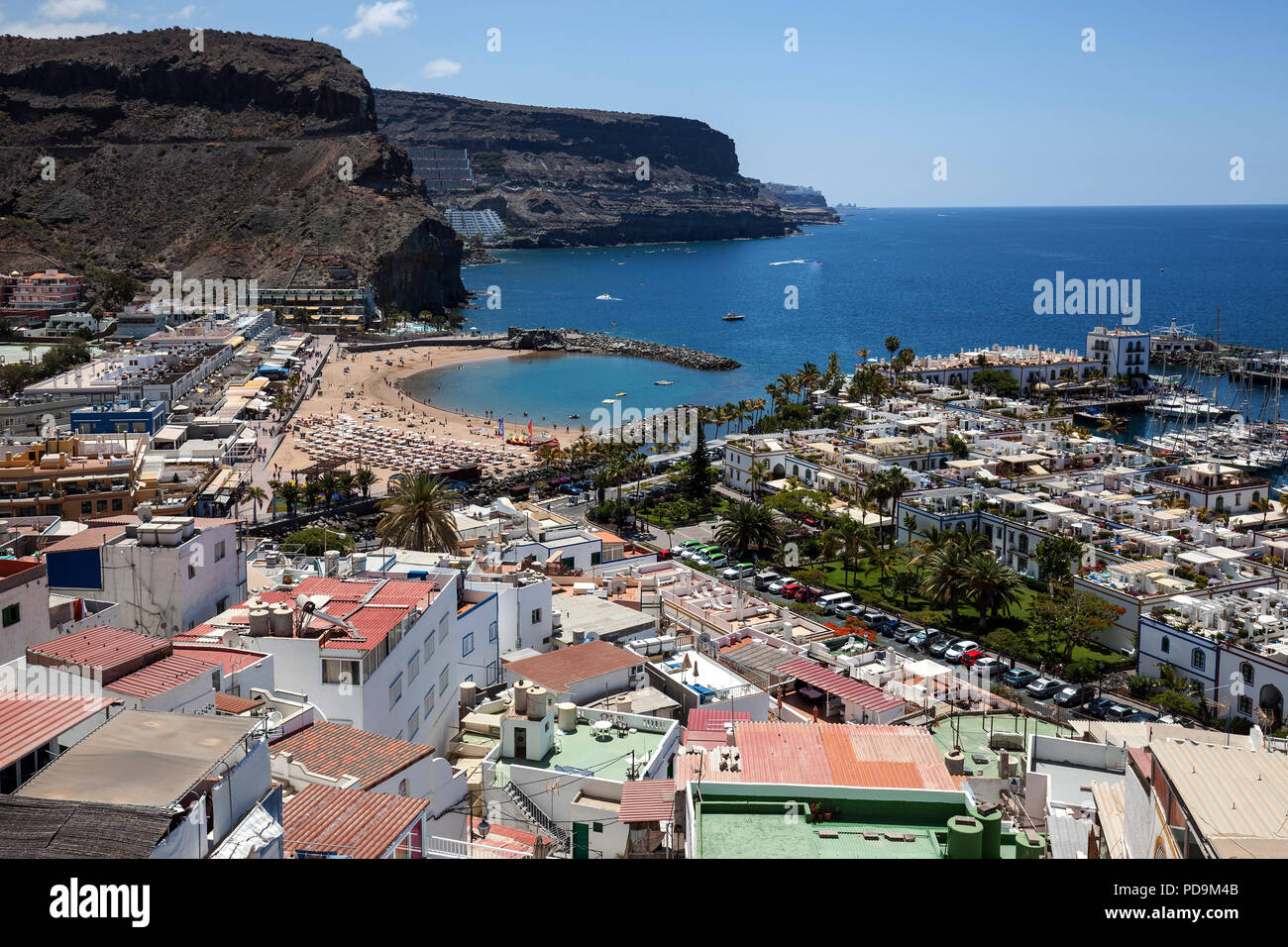 Vista dal Mirador Mogan sulla città e sulla costa, Puerto de Mogan, Gran Canaria Isole Canarie Spagna Foto Stock