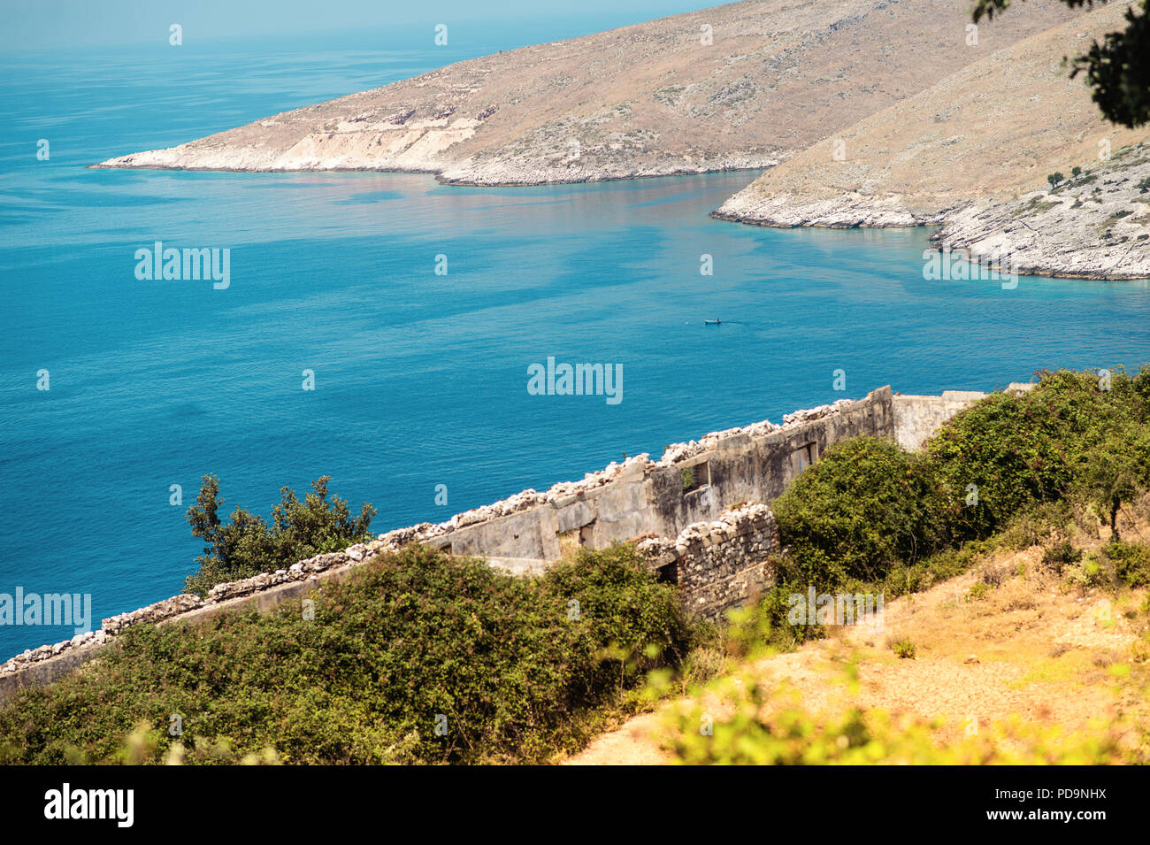 Spiaggia con un bellissimo paesaggio in Albania Foto Stock