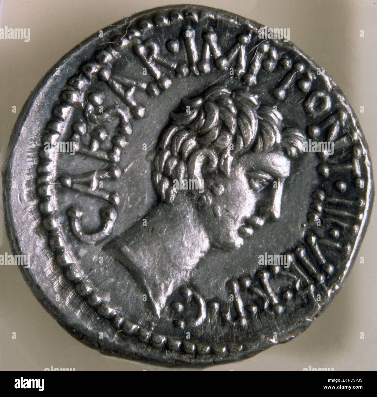 MONEDA-DENARIO OCTAVIO (1.201) ANVERSO 18,73 MM. Posizione: FABRICA NACIONAL DE LA MONEDA Y TIMBRE-COLECCION, MADRID, Spagna. Foto Stock