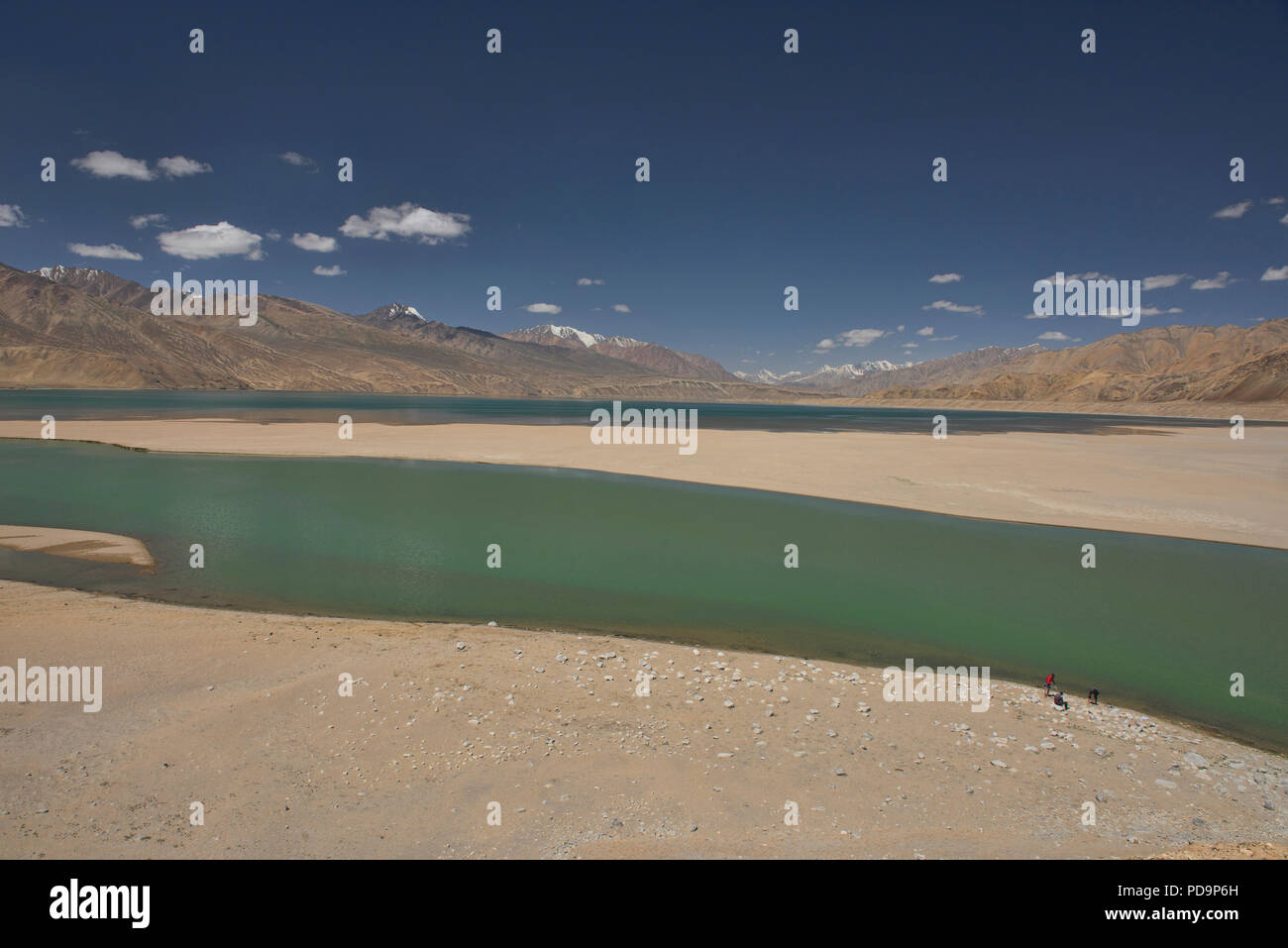 Il Lago di Smeraldo Yashilkul, il Pamir Highway, Tagikistan. Foto Stock