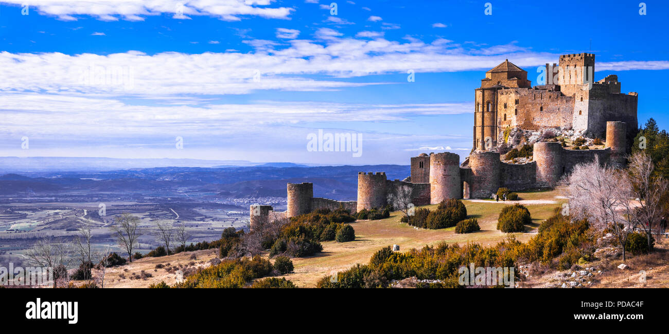 Imponente castello di Loarre,vista panoramica,Spagna Foto Stock