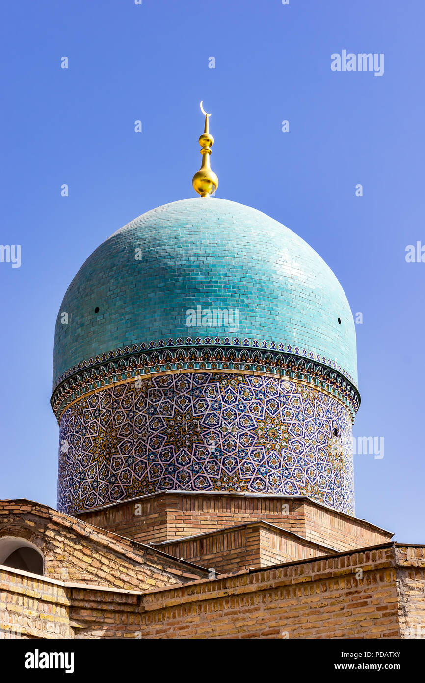 Cupola Khazrat-Imam close-up a Tashkent, Uzbekistan Foto Stock