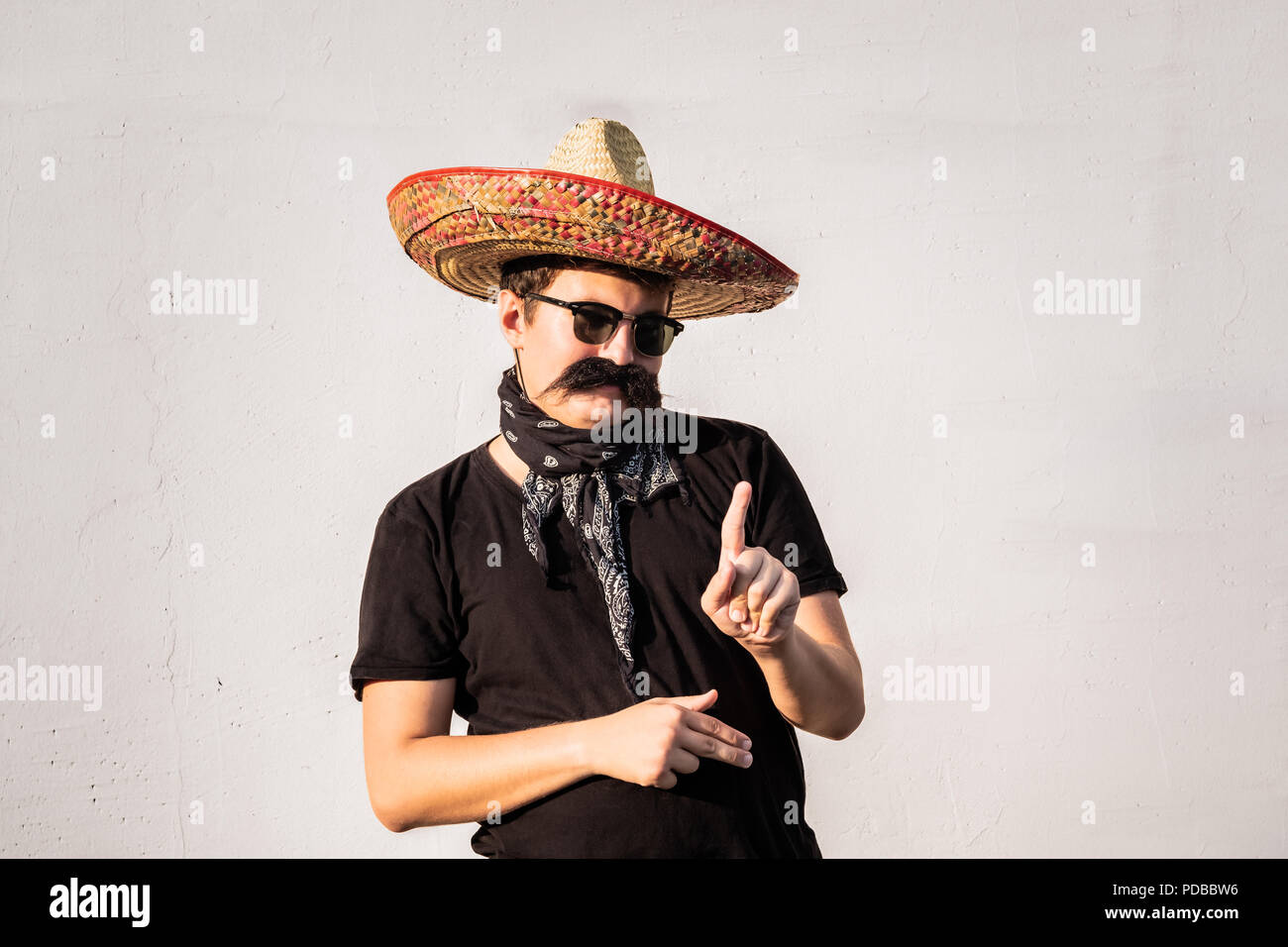 Uomo vestito in modo divertente immagini e fotografie stock ad alta  risoluzione - Alamy