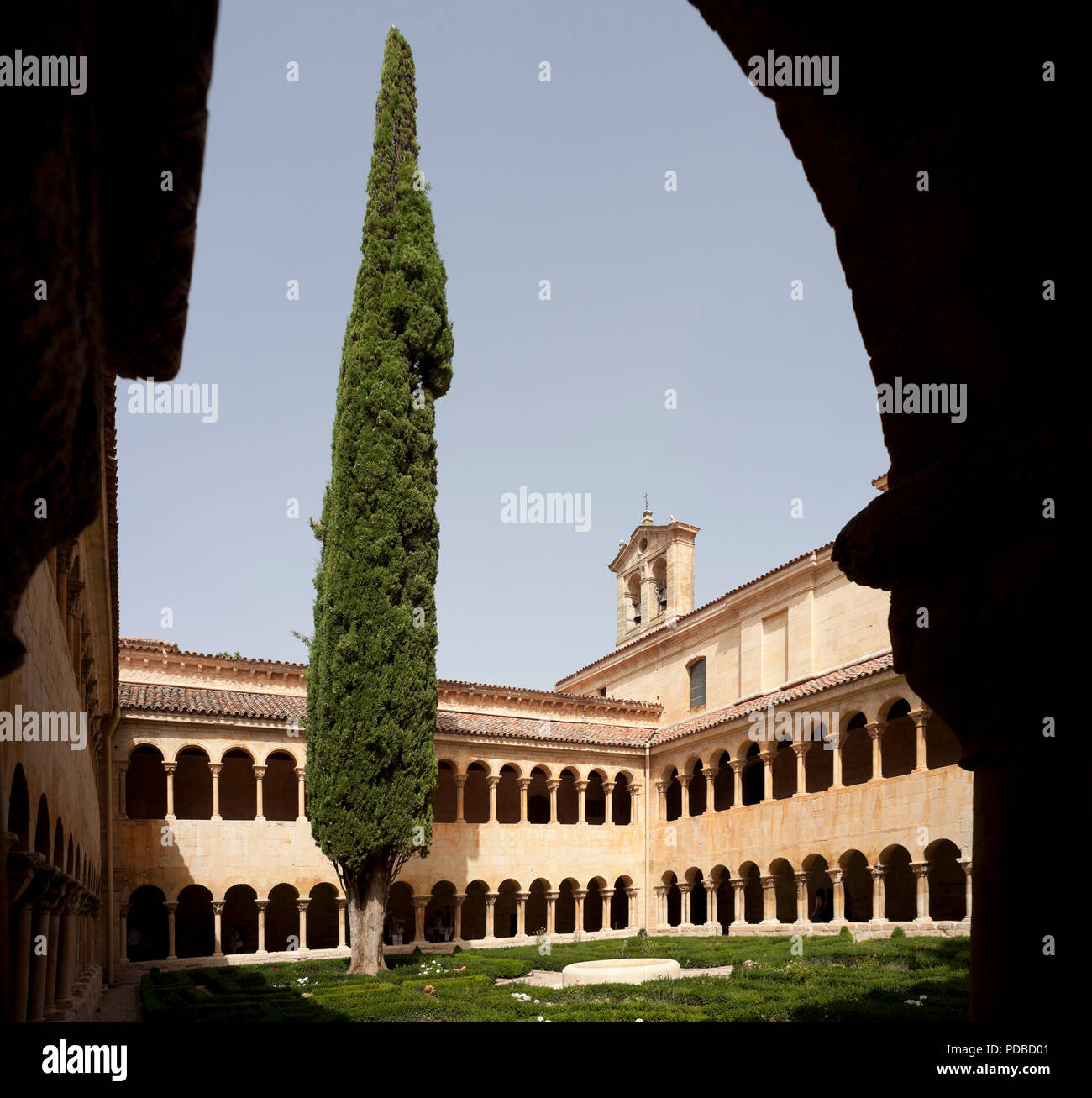 Santo Domingo de Silos. Kloster. Innenhof und Kreuzgang Foto Stock