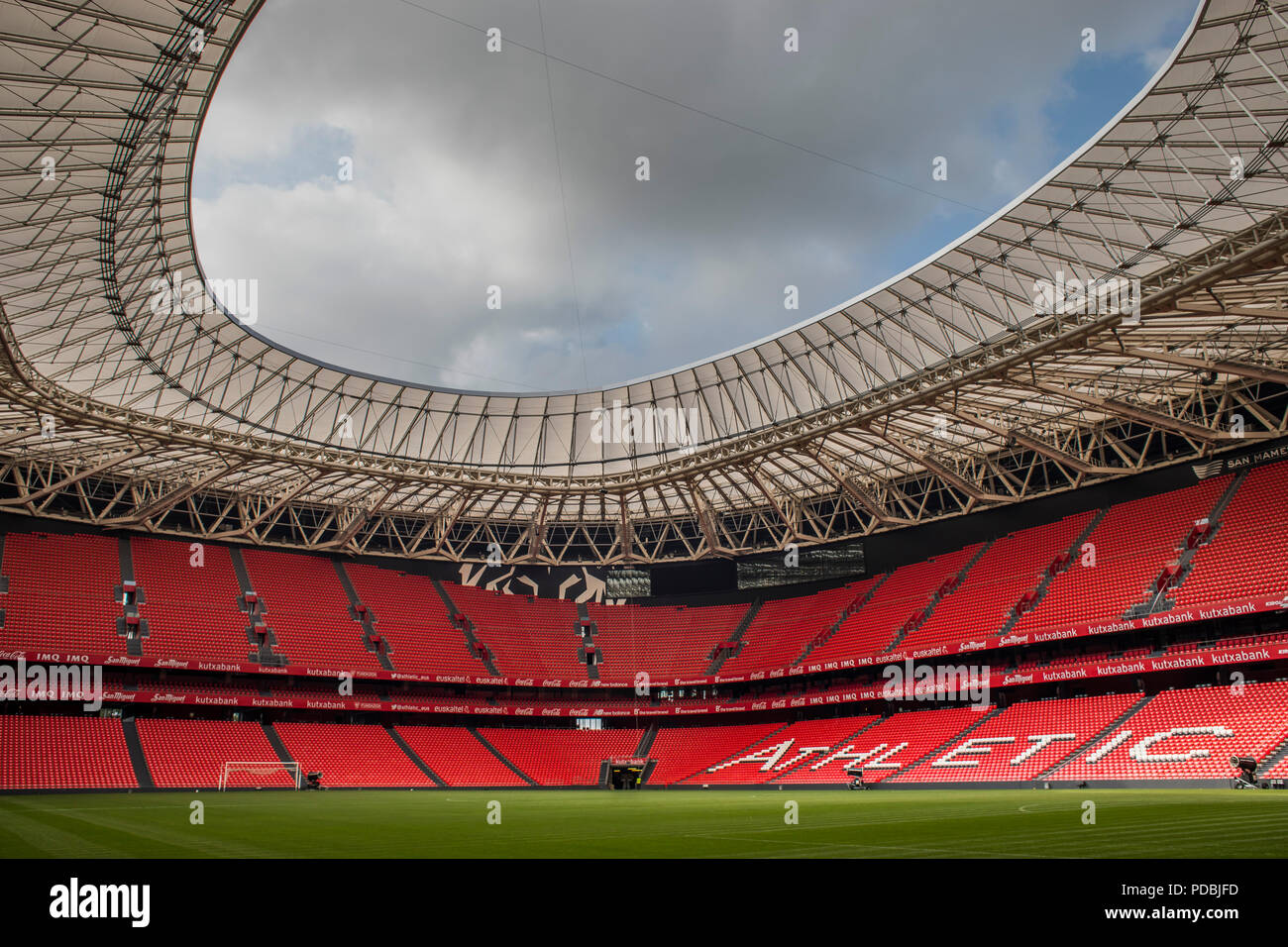 San Mamés stadio, casa di Athletic Bilbao squadra di calcio, Bilbao, Spagna  Foto stock - Alamy