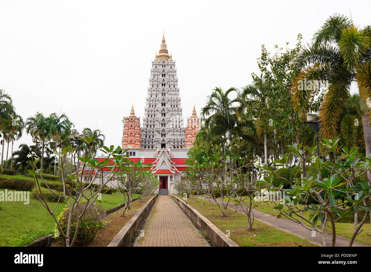 Wat Yansangwararam (conosciuto localmente come il Wat Yan) vicino alla città di Pattaya in Thailandia Foto Stock