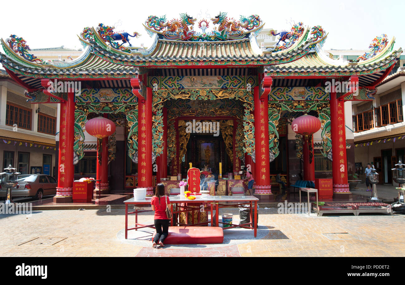 Buddista di tempio cinese nel quartiere di Chinatown della città di Bangkok, Thailandia Foto Stock