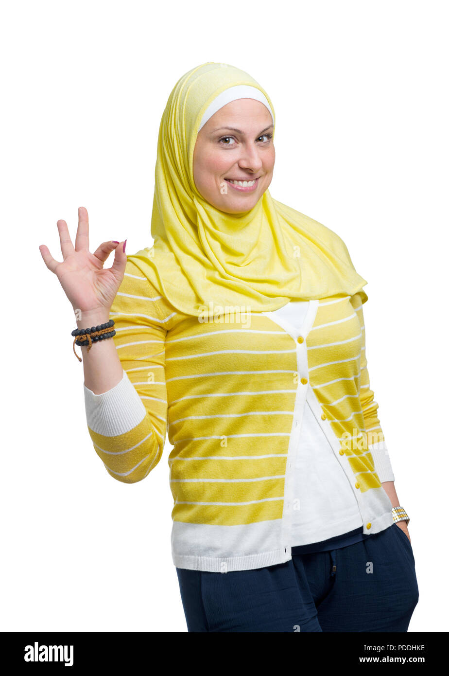 Bellissimi e moderni donna musulmana bellissimi e moderni donna musulmana con un ottimo segno isolato su sfondo bianco Foto Stock