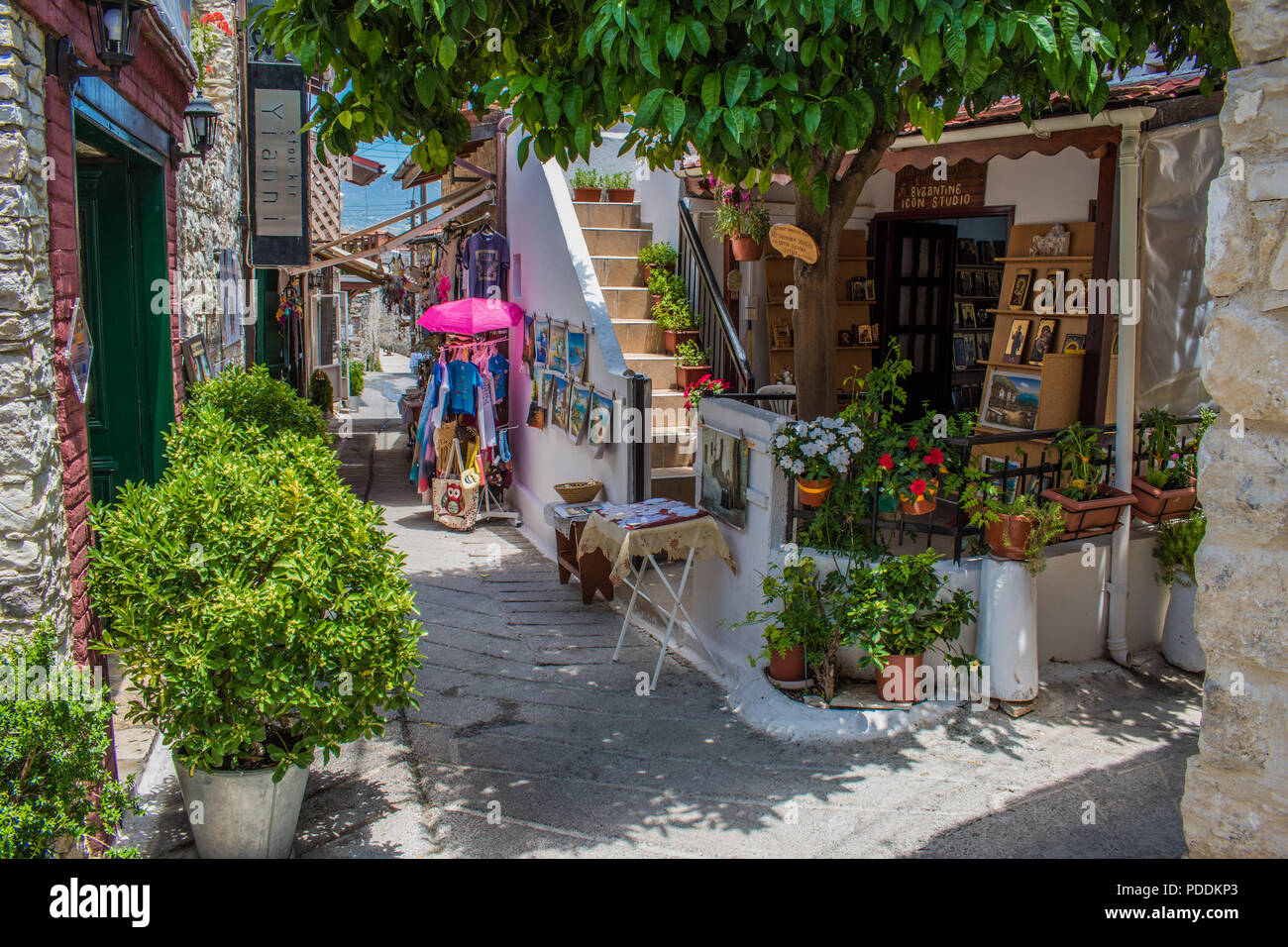 Omodos villaggio nelle montagne di Troodos di Cipro Foto Stock
