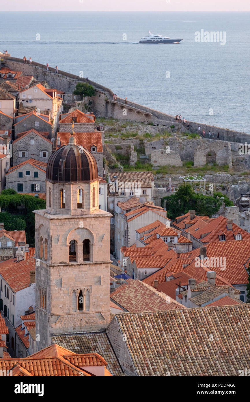 Yacht a vela da sul mare Adriatico, Dubrovnik, Croazia, Europa Foto Stock