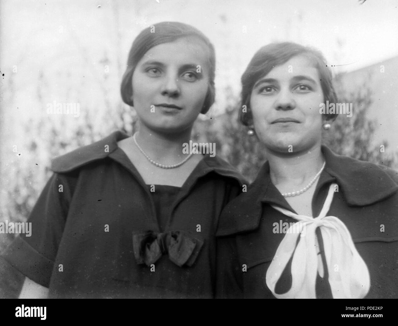 115 Doppio ritratto, donne, moda Fortepan 19666 Foto Stock 115 Doppio ritratto, donne, moda Fortepan 19666 Foto Stock