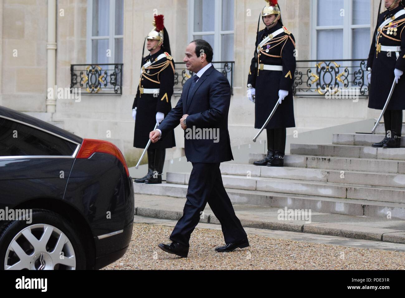 Novembre 26, 2014 - Parigi, Francia: il Presidente egiziano Abdel Fattah al-Sisi si incontra con il Presidente francese Francois Hollande all'Elysee Palace. L'Egiziano uomo forte è alla sua prima visita in Europa dal suo Luglio 2013 colpo di stato e la repressione brutale che ha lasciato più di un migliaio di manifestanti morti al Cairo. Le presidente Egyptien Abdel Fattah al-Sissi en visite officielle a Parigi. *** La Francia / NESSUNA VENDITA A MEDIA FRANCESI *** Foto Stock