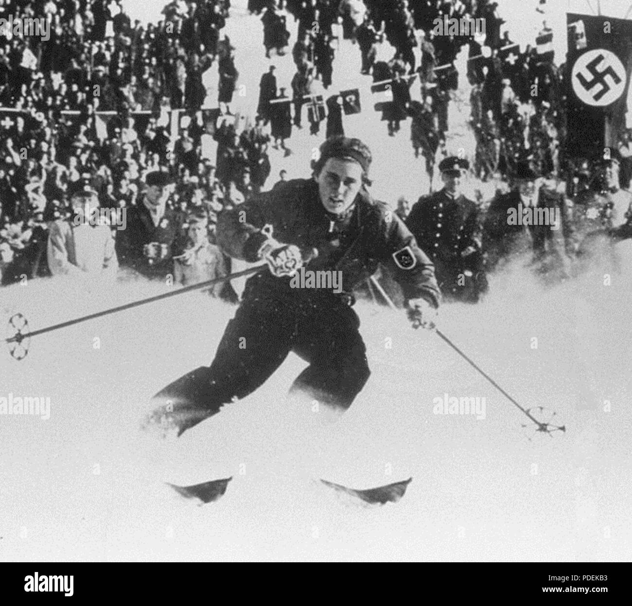 100 Christl Cranz 1936 Foto Stock