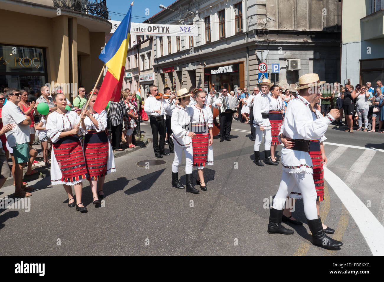 Il cinquantacinquesimo Beskidy Montanari " Settimana della Cultura 29.07- 06.08.2018 . Sfilano per le strade di Żywiec in Polonia 04.08.2018 Foto Stock