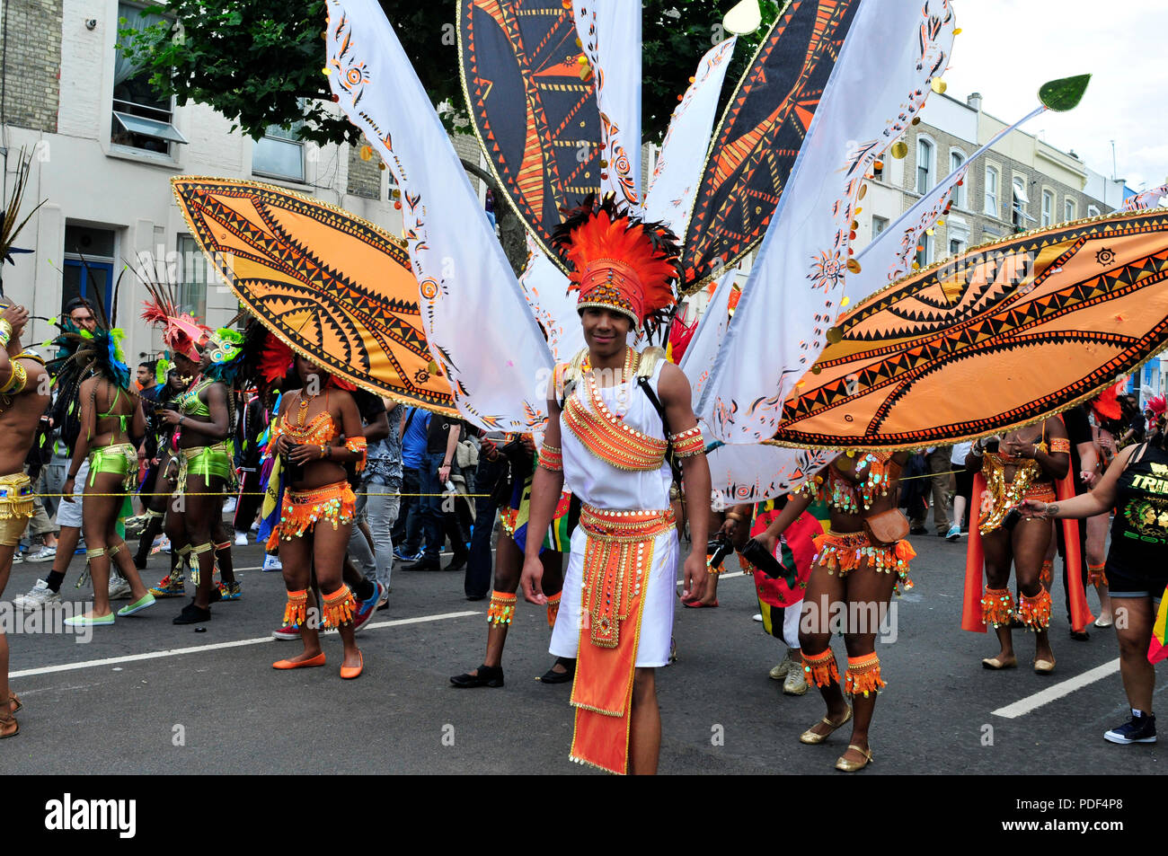 Costumes notting hill carnival immagini e fotografie stock ad alta  risoluzione - Alamy
