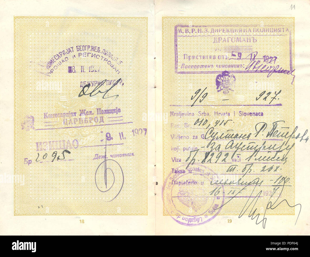 36 BASA-128K-1-2-10-11-Sultana Racho Petrova Passaporto Foto Stock 36 BASA-128K-1-2-10-11-Sultana Racho Petrova Passaporto Foto Stock