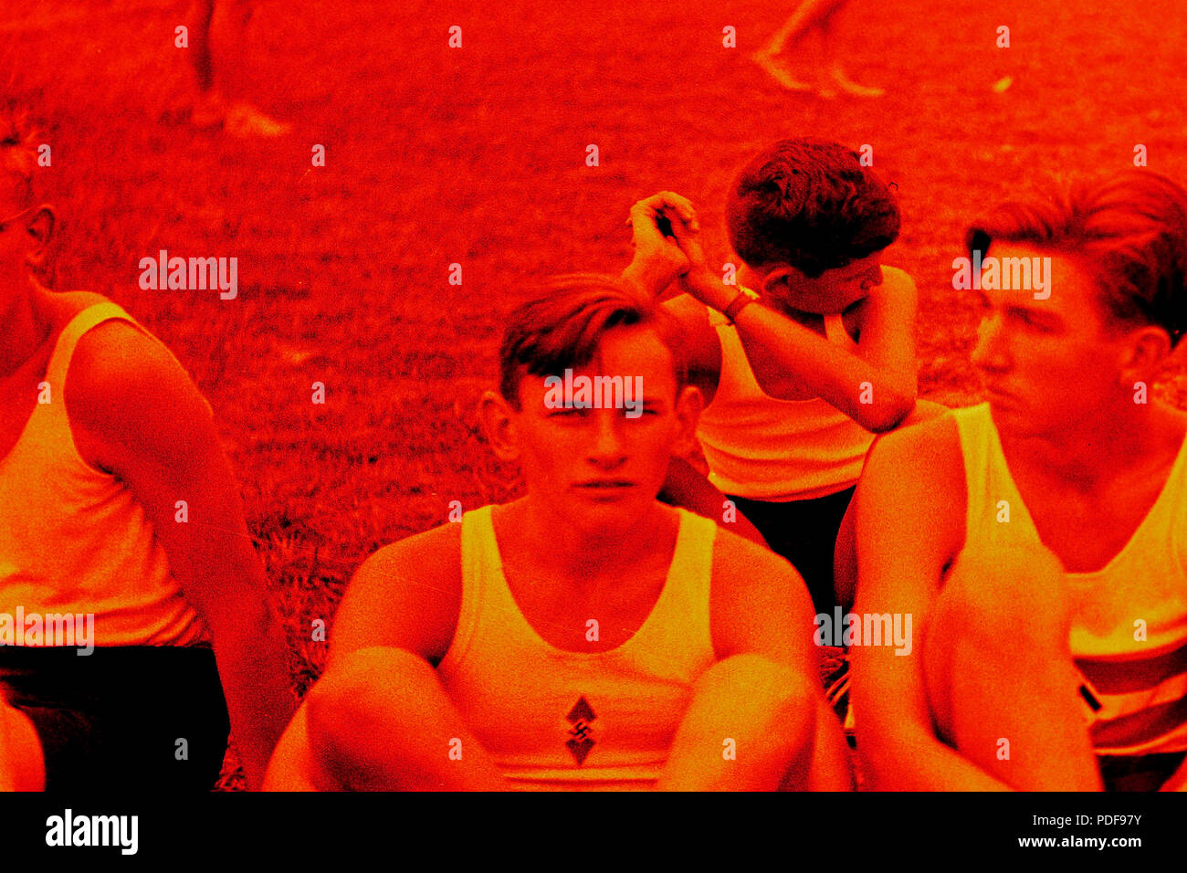 70 BASA-560K-1-17-1l-Hitlerjugend a Sofia Foto Stock