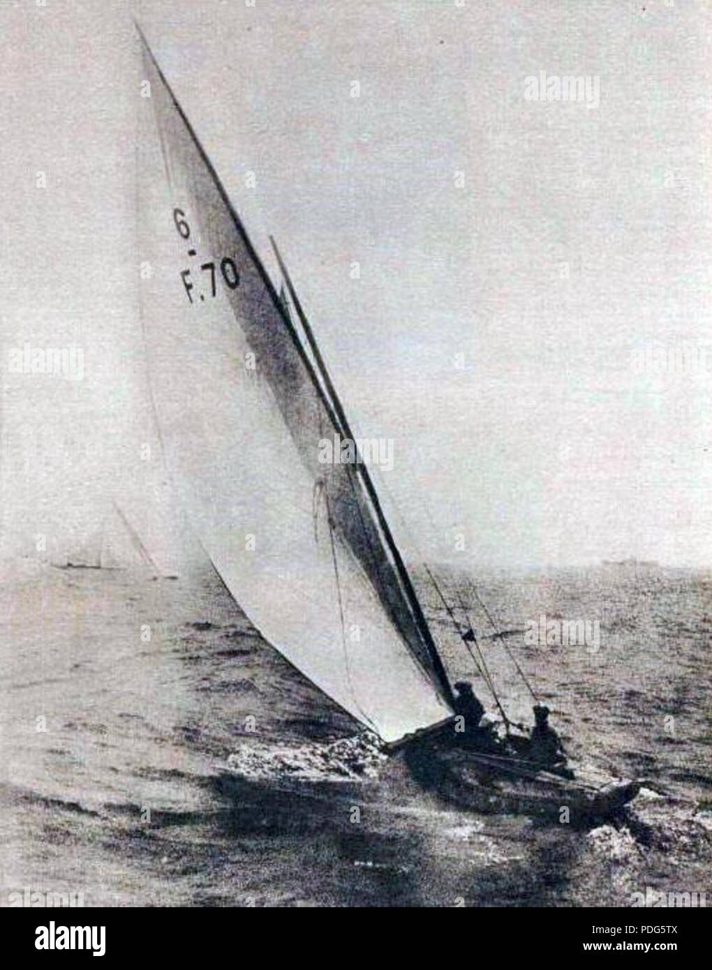193 La France troisième des yachts de huit mètres, sur 'Namouça', aux JO 1924 (au Havre) Foto Stock