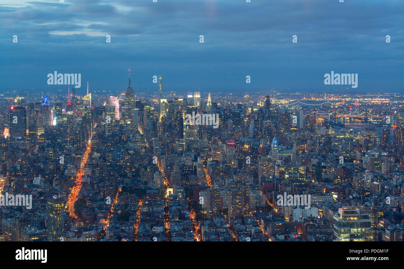 Vista di Manhattan con l' Empire State Building da un Osservatorio mondiale Foto Stock