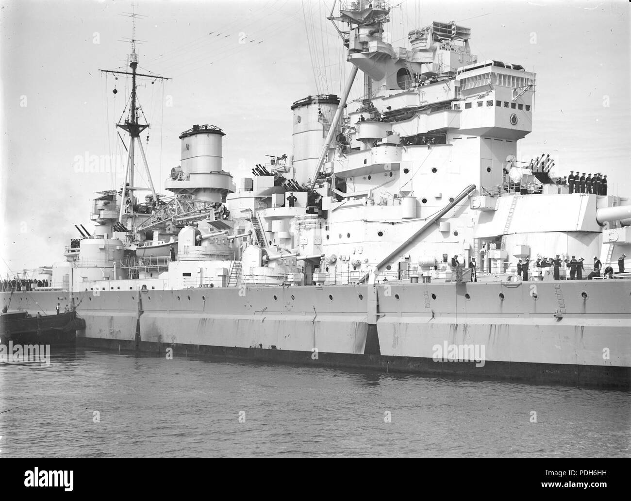 59 HMS King George V midships SLV Green Foto Stock