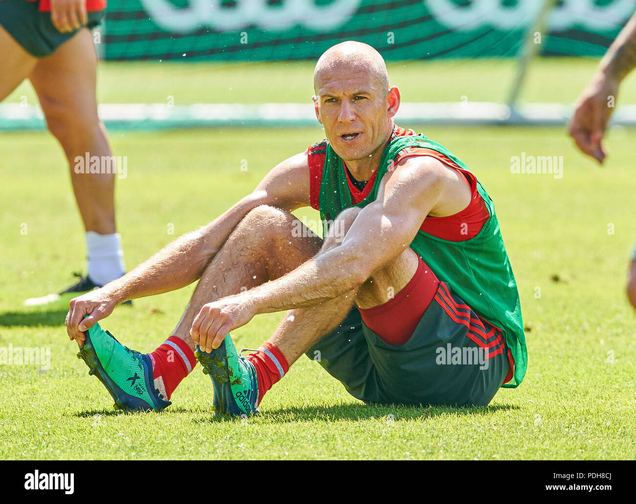 Rottach Egern, Germania. 09Aug, 2018. FC Bayern Monaco, Rottach Egern, 09 agosto 2018 Arjen Robben, FCB 10 rilassarsi nel training camp di preparazione per la stagione 2018/2019, il 9 agosto 2018 in Rottach-Egern, lago Tegernsee in Germania. Credito: Peter Schatz/Alamy Live News Foto Stock