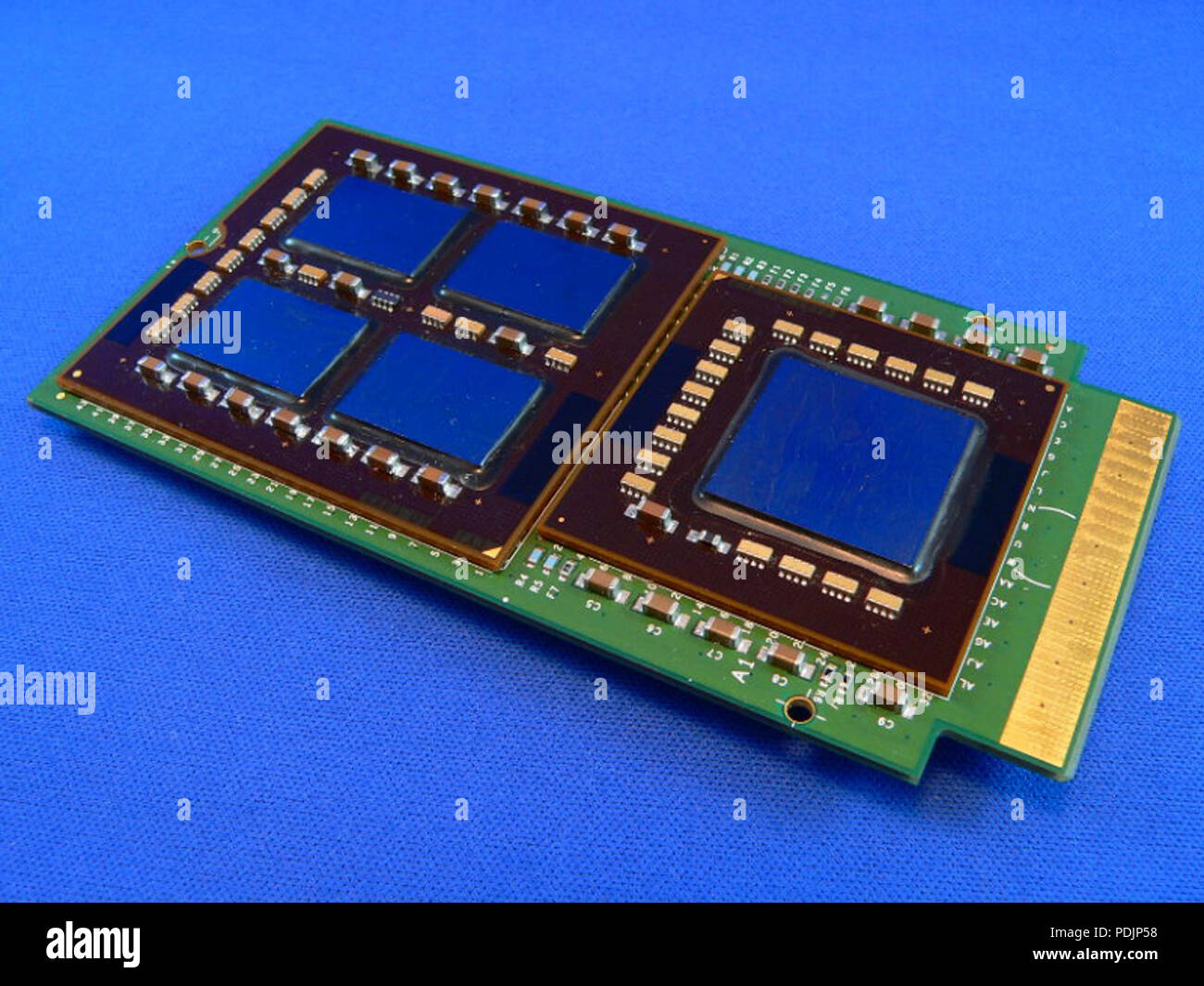 2 Itanium800mhzl34mb Foto Stock