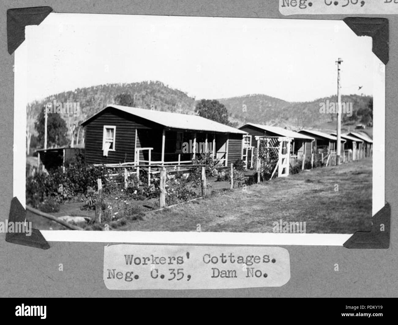 116 Queensland Archivi di Stato 4574 lavoratori Cottages Stanley River Township c 1936 Foto Stock