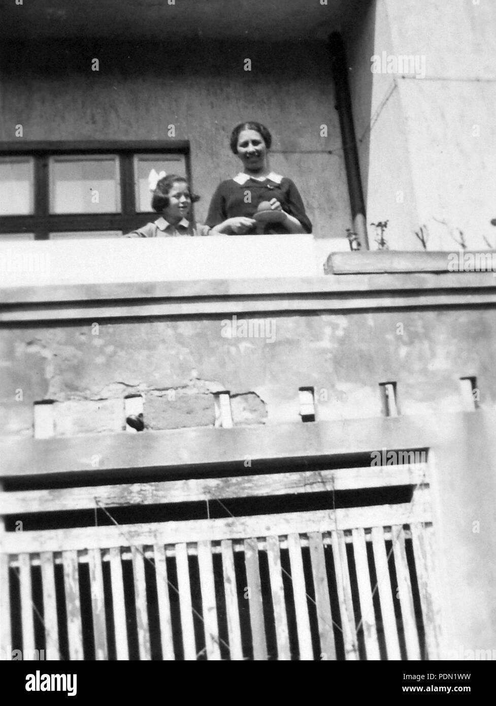 4 racchiuso balcone Fortepan 8270 Foto Stock