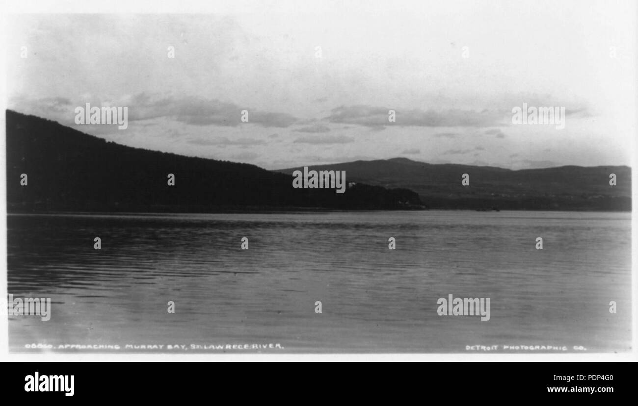 Avvicinando Murray Bay, sul fiume San Lorenzo Foto Stock