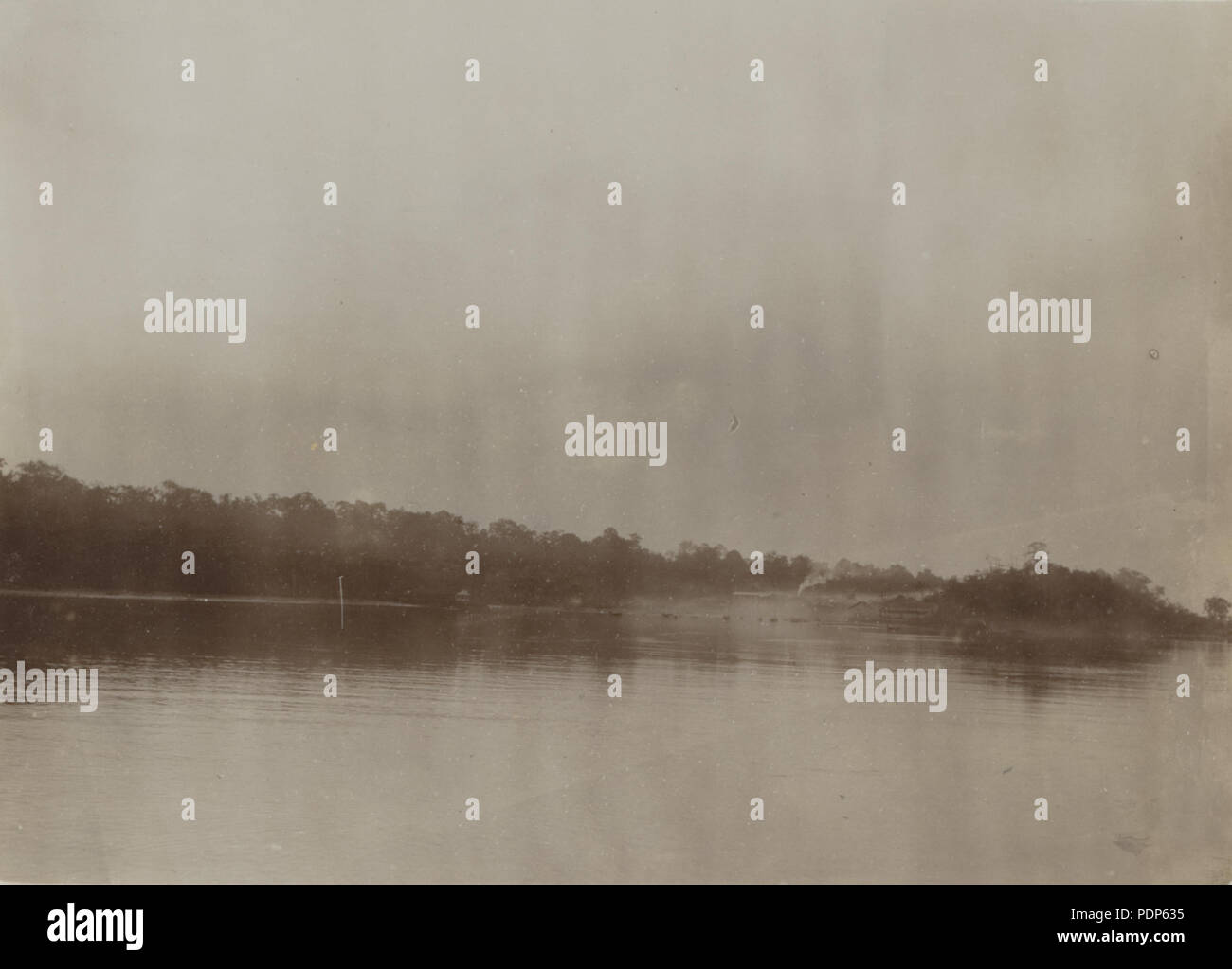 365 UvA-BC 300.298 - Siboga - kampong Toeal op het eiland Klein-Kei (contrattuali) Foto Stock