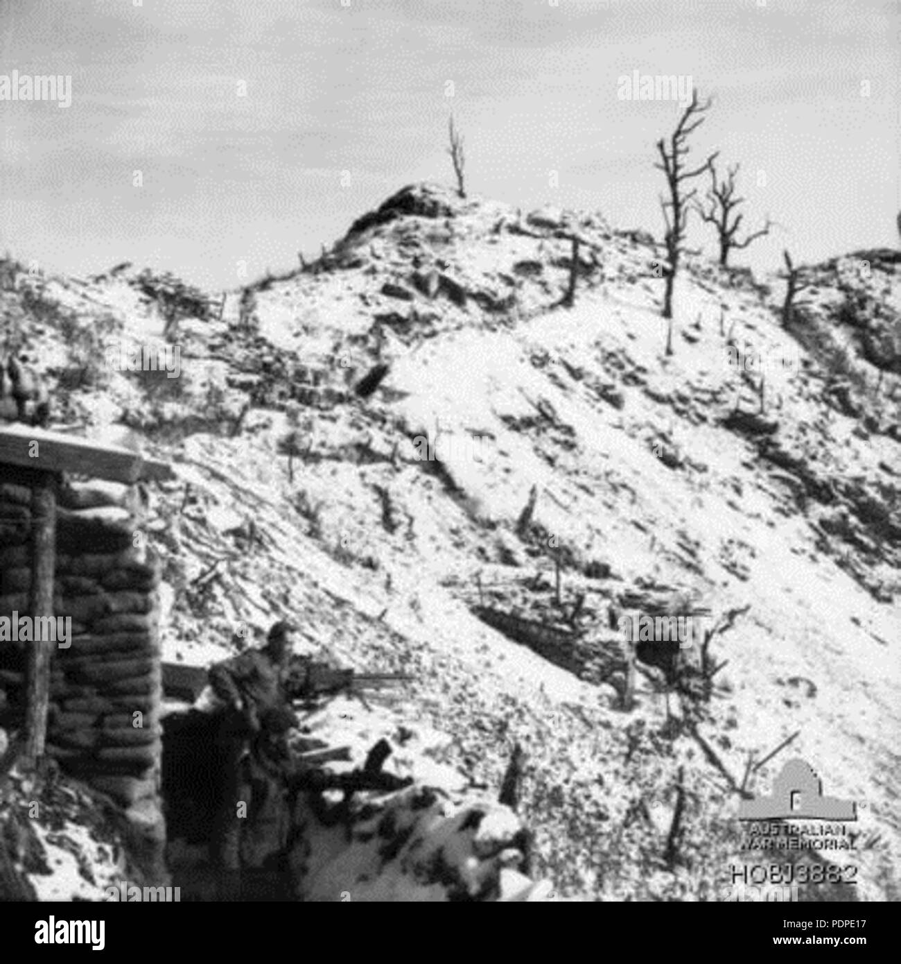 5 3 difese RAR sulla Jamestown linea 1 gennaio 1953 (HOBJ AWM3882) Foto Stock
