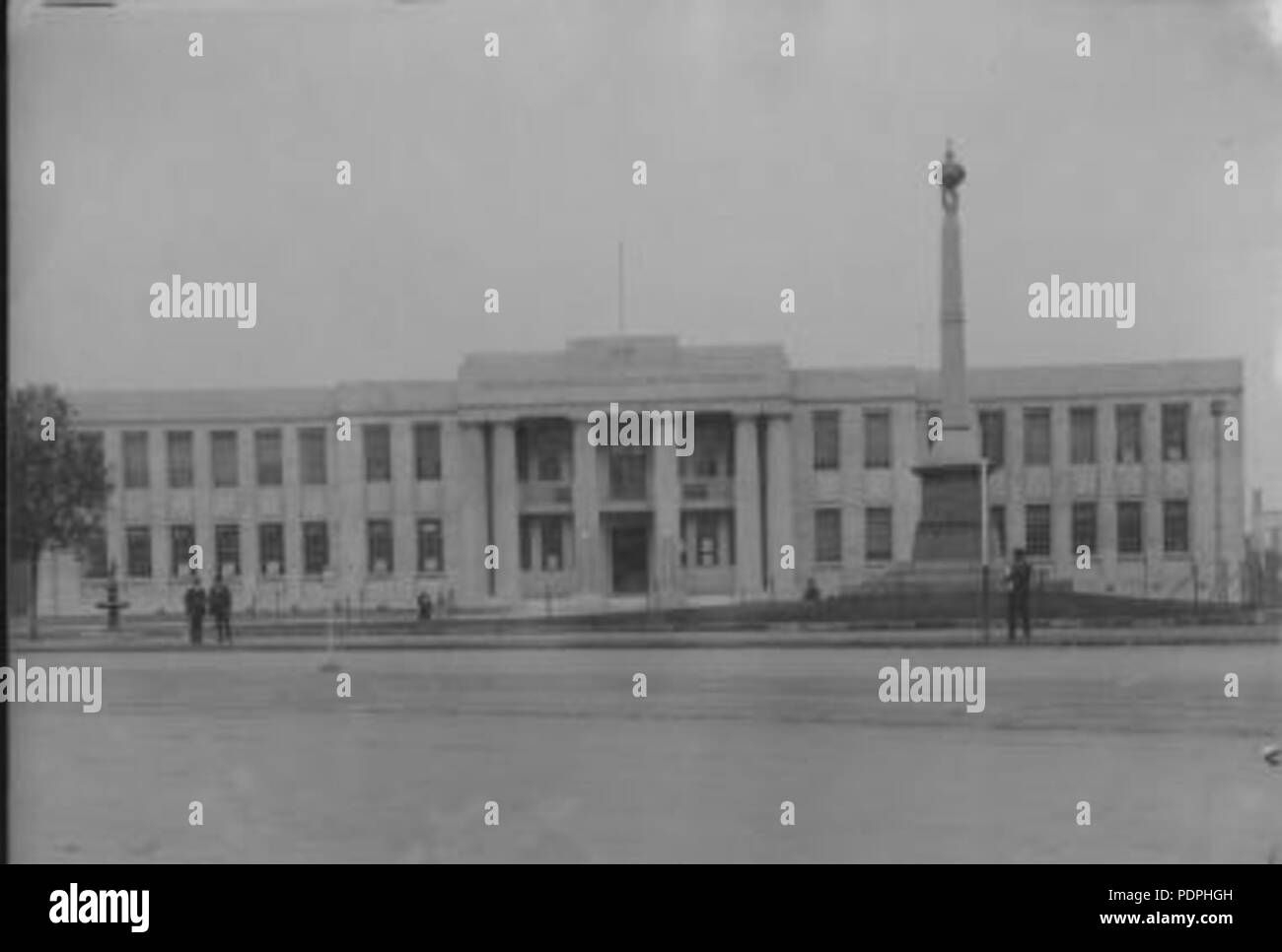 43 EmilyMcPhersonCollegeFacade Foto Stock
