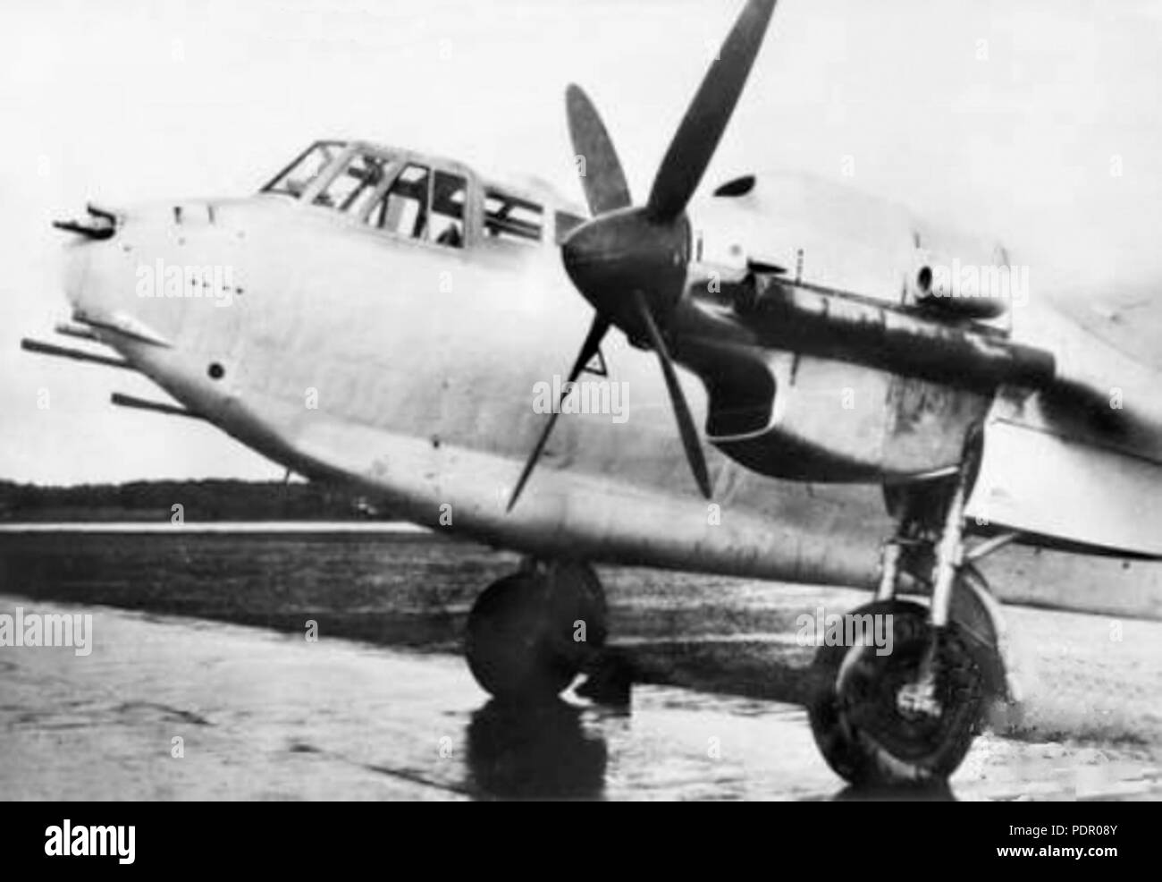 40 Dornier Do 217N combattente di notte nel 1945 Foto Stock