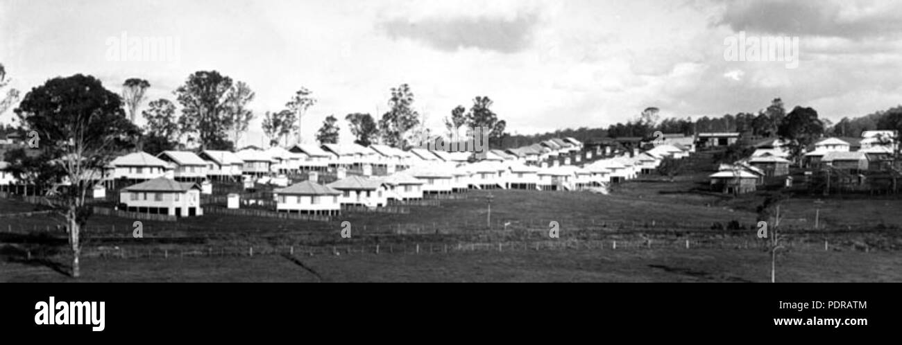 102 Queensland Archivi di Stato 1511 presi per alloggiamento del Queensland Commissione vie Grovely Agosto 1950 Foto Stock