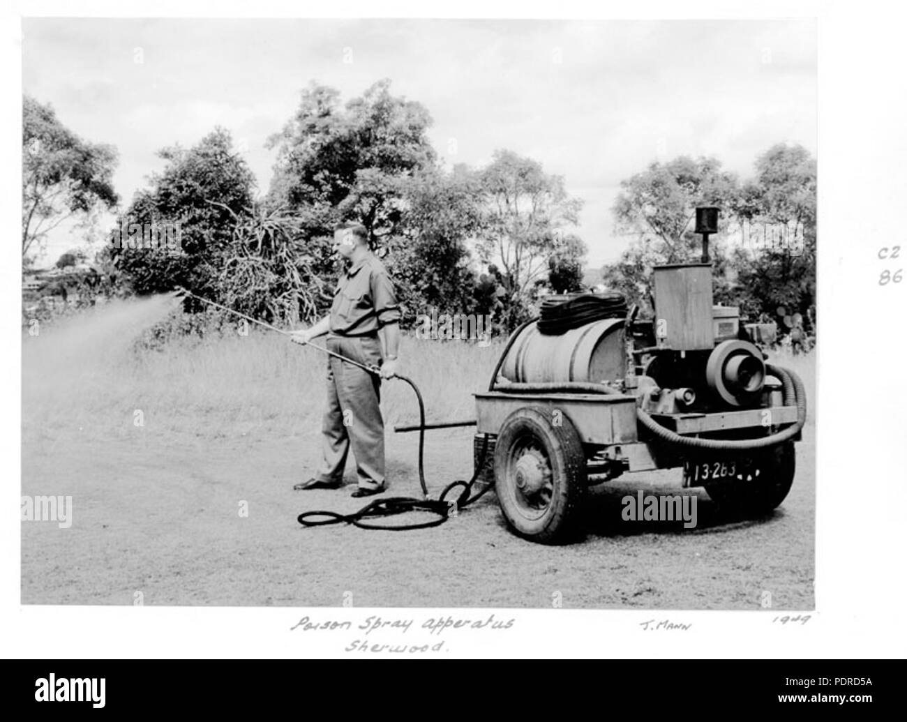 114 Queensland Archivi di Stato 4119 veleno apparecchiatura di spruzzatura Sherwood 1949 Foto Stock