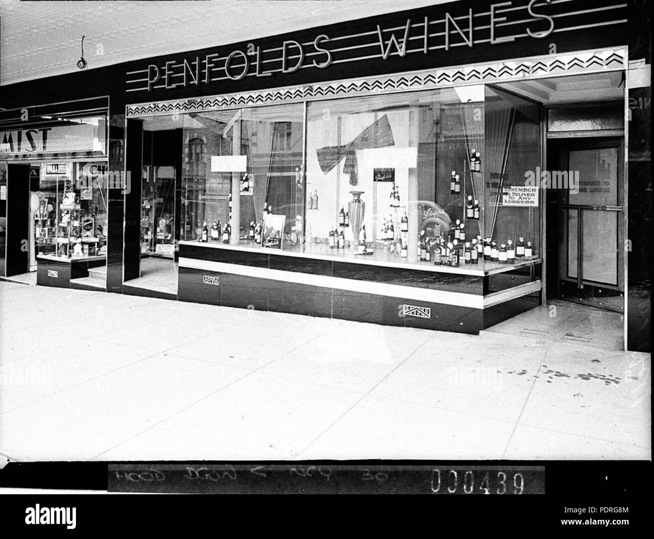 133 SLNSW 12184 Penfolds vini display in vetrine Foto Stock