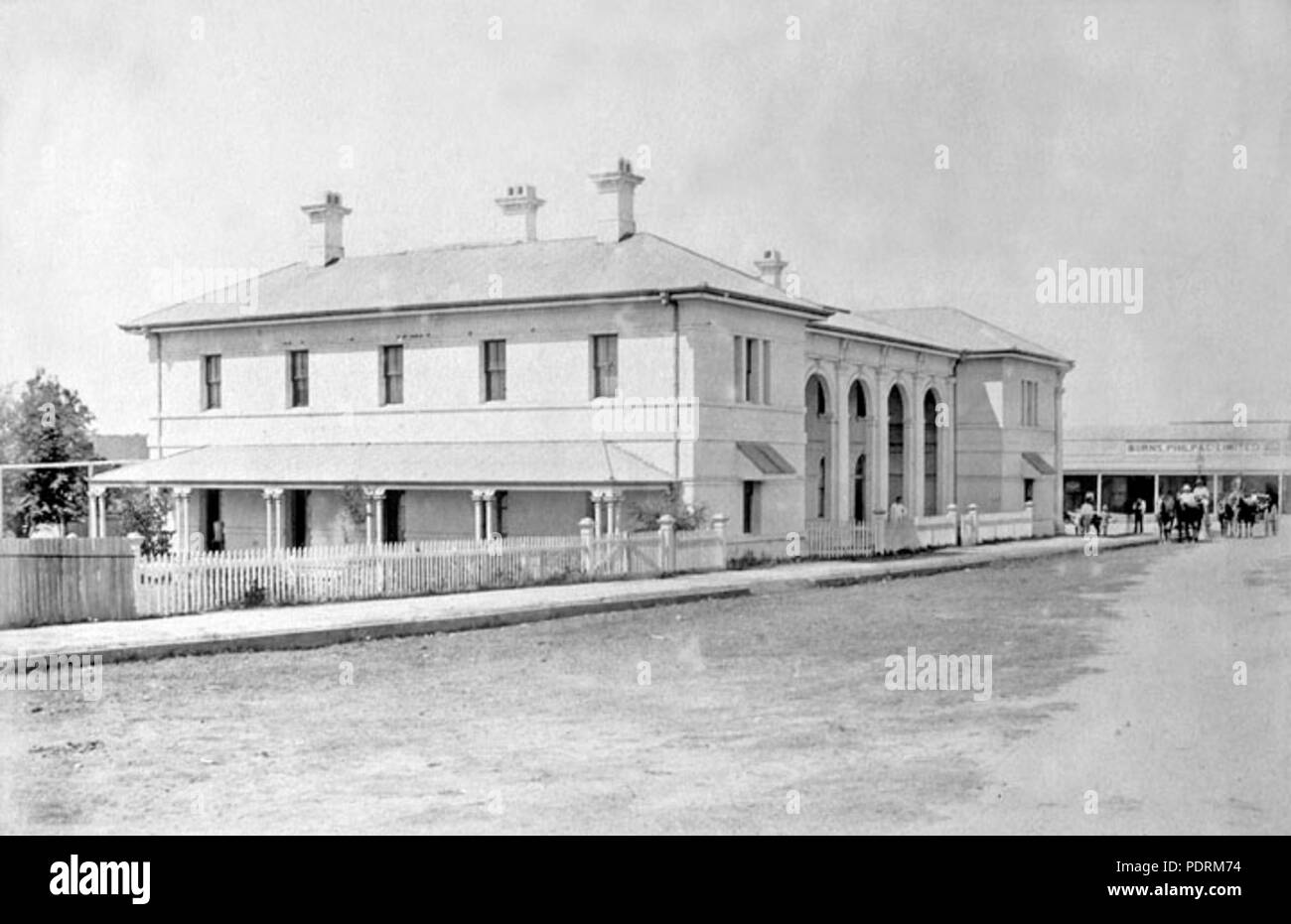 107 Queensland Archivi di Stato 2670 Bowen corte di casa Williams Street Bowen Regione Whitsunday c 1890 Foto Stock