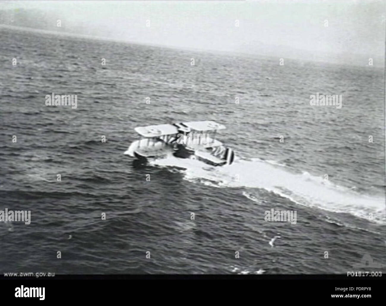 129 Seagull III sbarco AWM P01817.003 Foto Stock