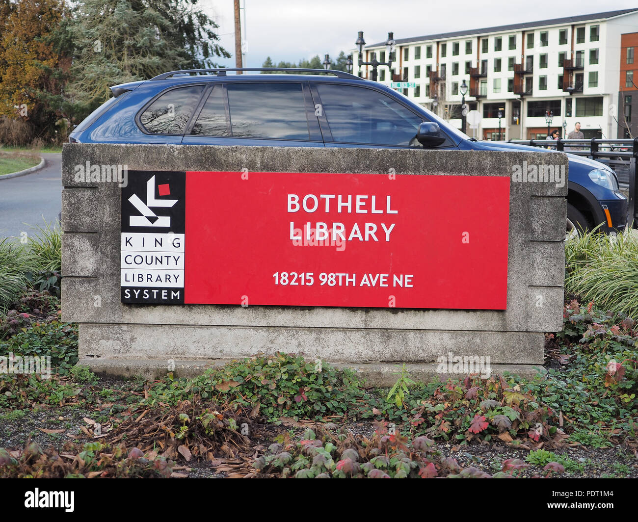 Parcheggio della biblioteca Bothell WA USA Foto Stock