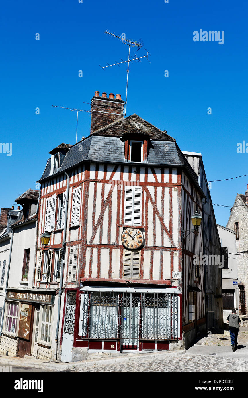 Joigny - Yonne - Francia Foto Stock