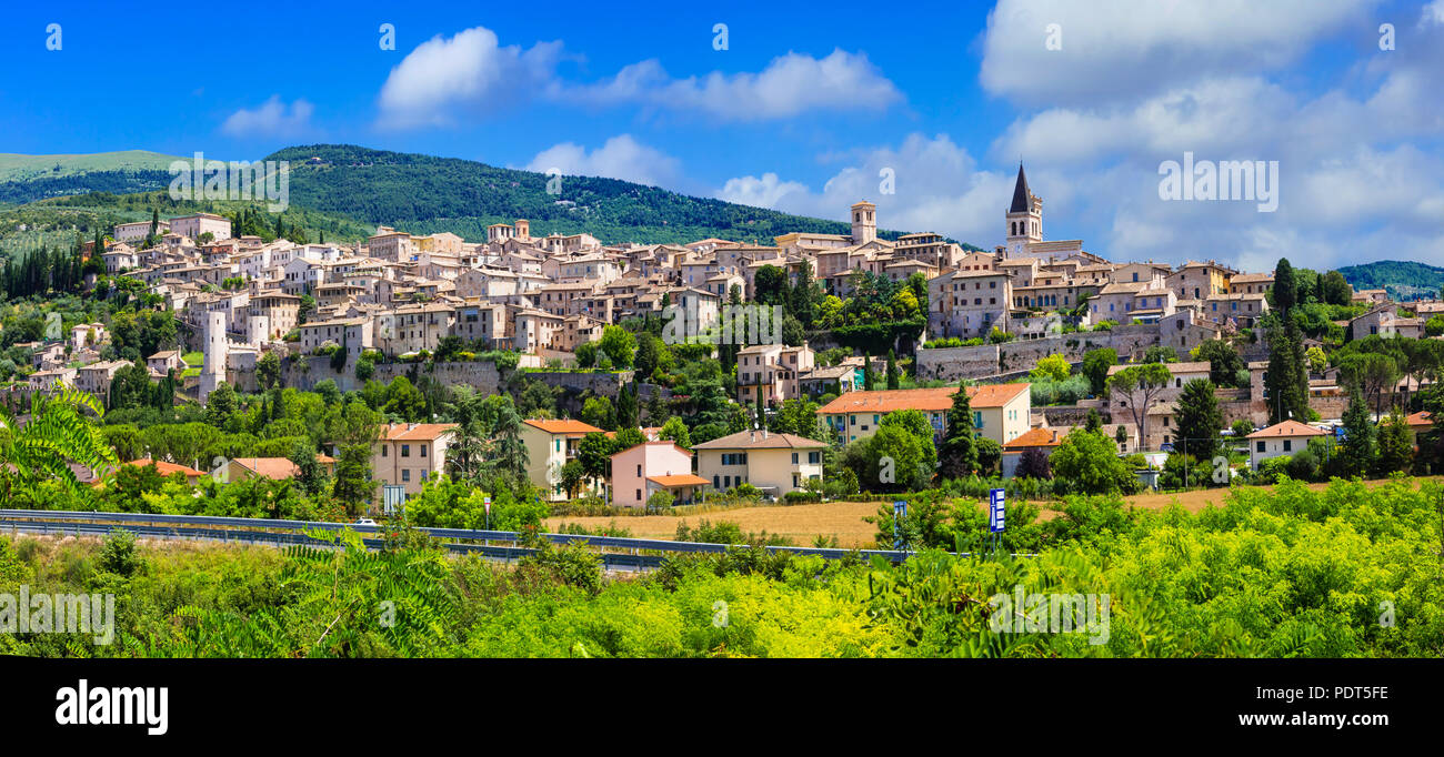 Impressionante Spello village,vista panoramica,l'Umbria,l'Italia. Foto Stock