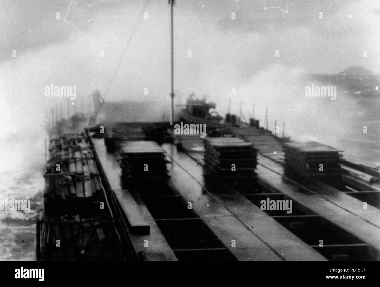 209 StateLibQld 1 116024 Wewak (nave) Foto Stock