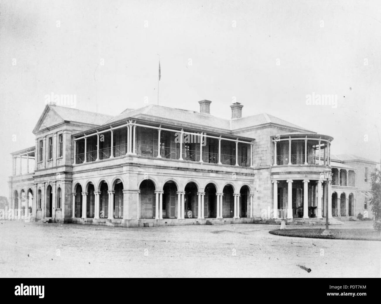 243 StateLibQld 1 178523 Government House, George Street, ca. 1875 Foto Stock