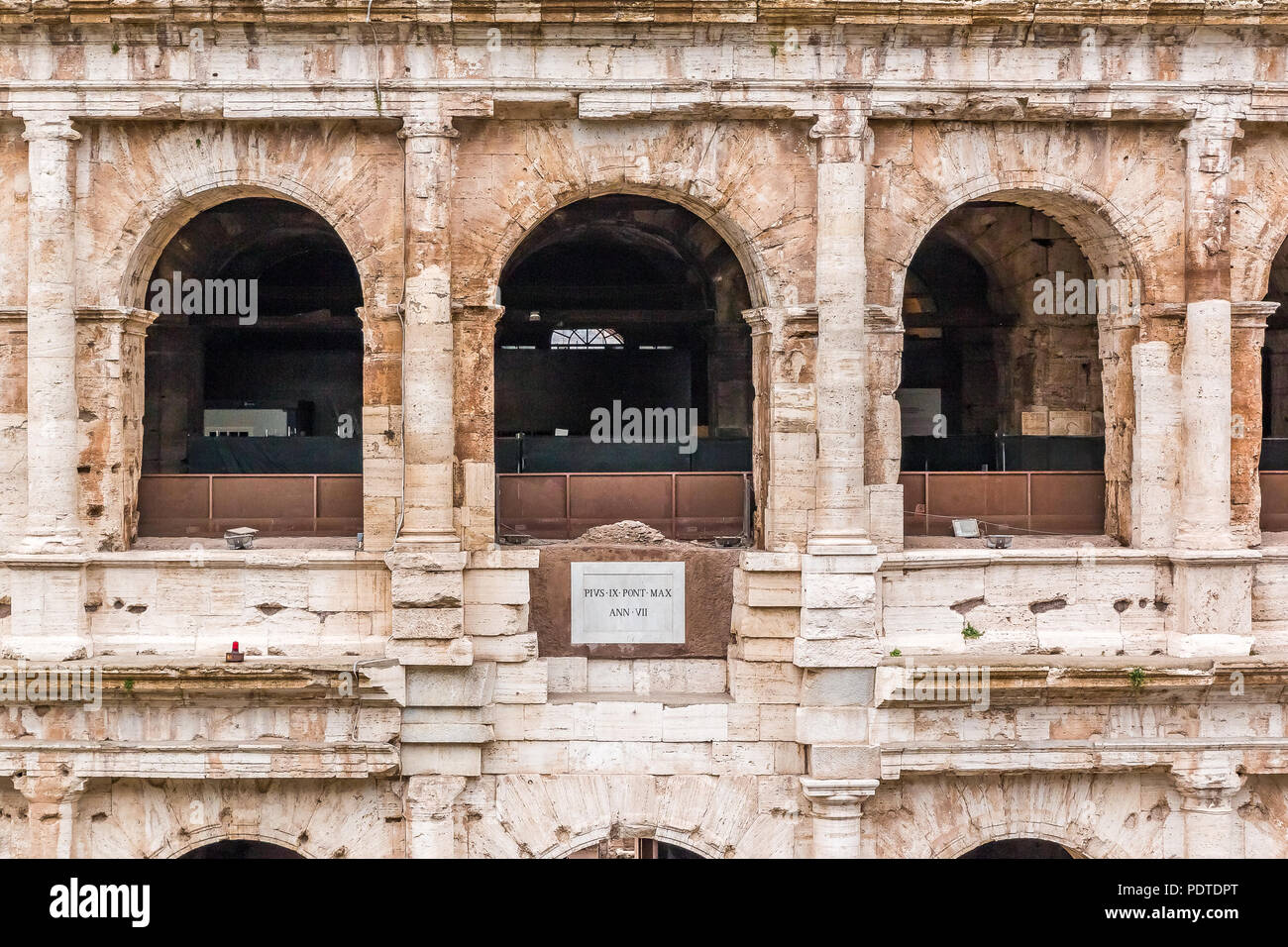 Roma, Italia - 13 Ottobre 2016: rovine del Colosseo a Roma, Italia Foto Stock
