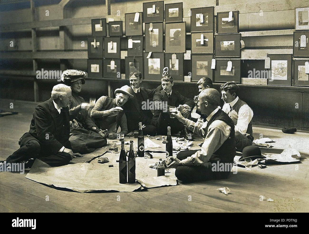 195 Società degli Artisti del comitato di selezione, Sydney, 1907 Foto Stock