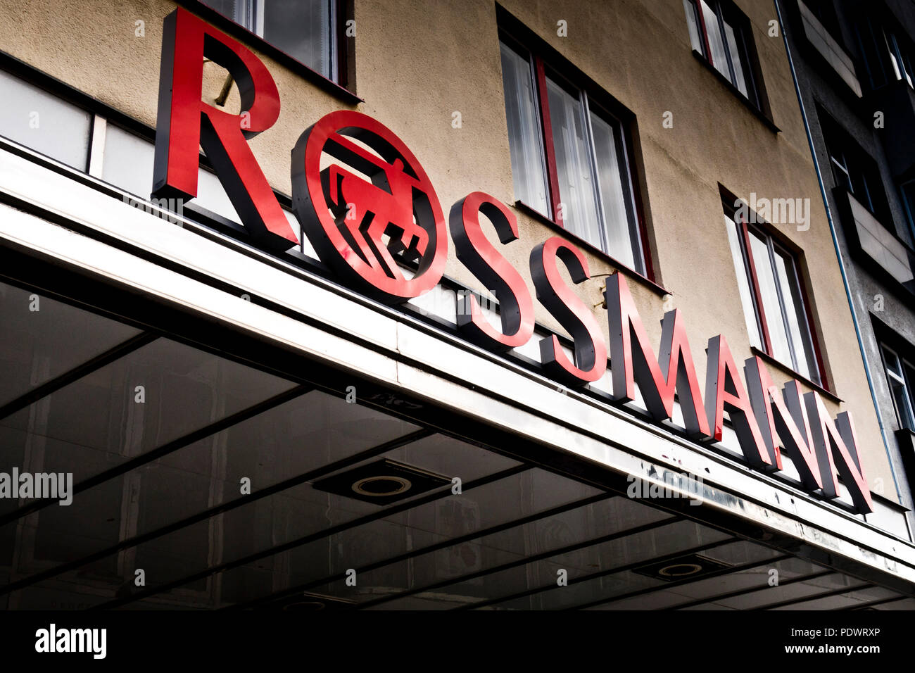 Rossmann drug store segno della catena Foto Stock