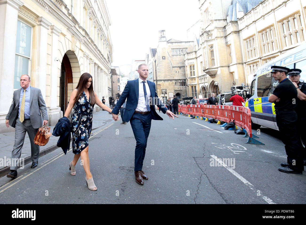 Inghilterra cricketer ben foglie di Stokes Bristol Crown Court dopo essere stato accusato di affray. Foto Stock