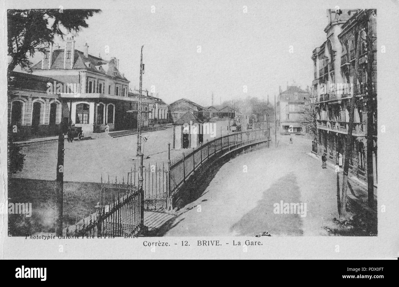 147 Guronie 12 - BRIVE - La gare Foto Stock
